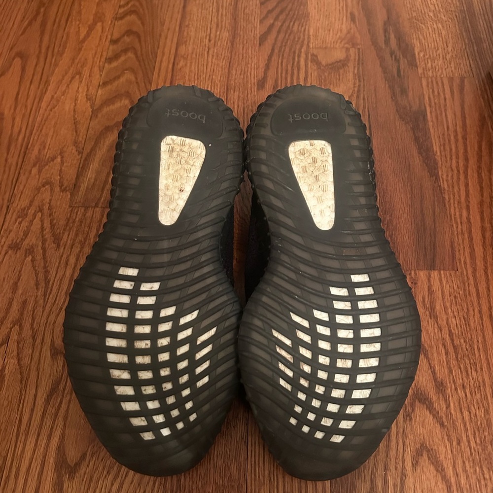 Adidas Yeezy Boost 350 V2 Sneakers - Black with Red - Picture 6 of 6